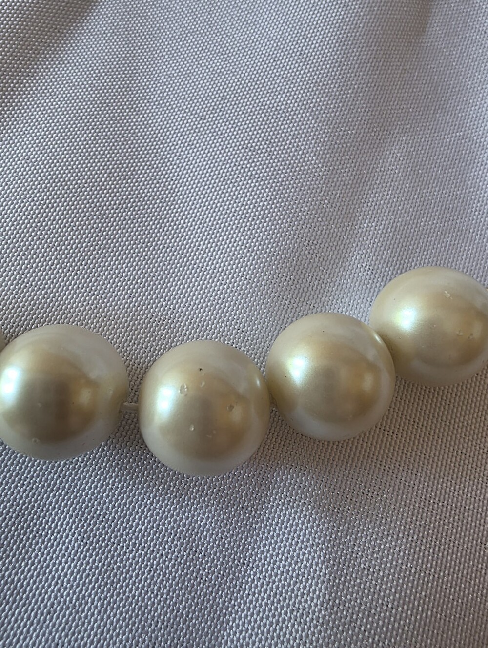 Kate Spade All Wrapped Up In Pearls Gold Tone Bow Bracelet Glass Pearls - Picture 8 of 9